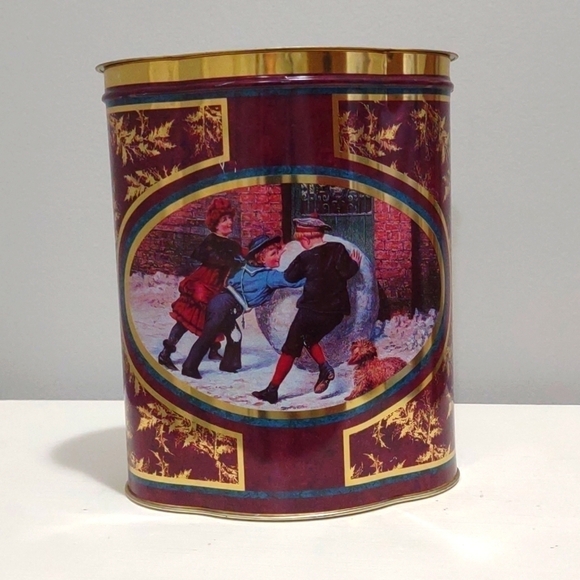 VINTAGE Metal Tin Candy  Container Cookie Tin Made In England - Picture 1 of 10